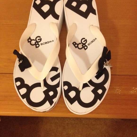 BCBG Vintage flip flops size 9 - Picture 5 of 8